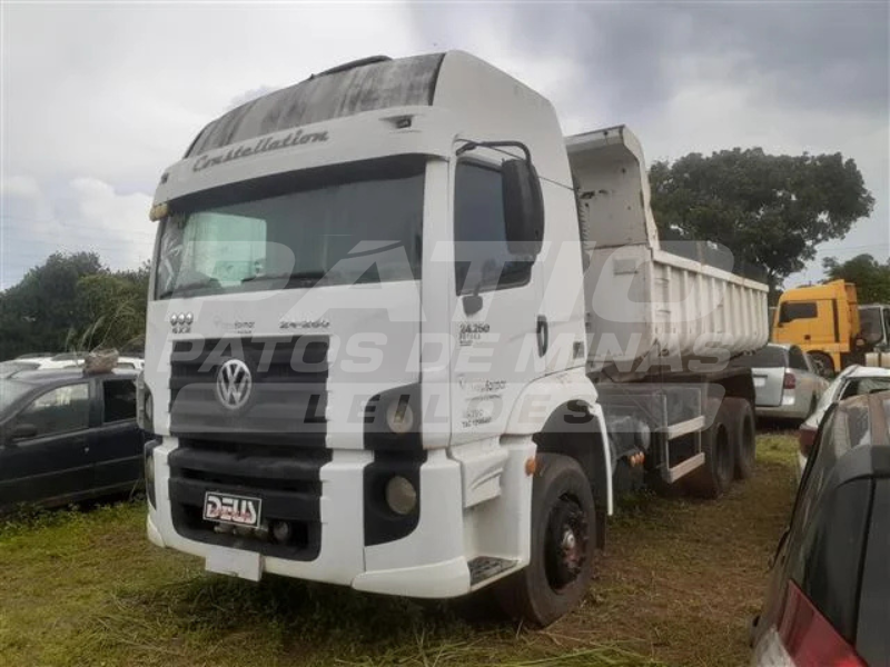 VOLKSWAGEN 24.250 CLC 6X2 2008/2008 BRANCO