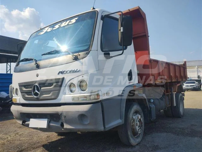 MERCEDES-BENZ ACCELO 815 2013/2013 BRANCO