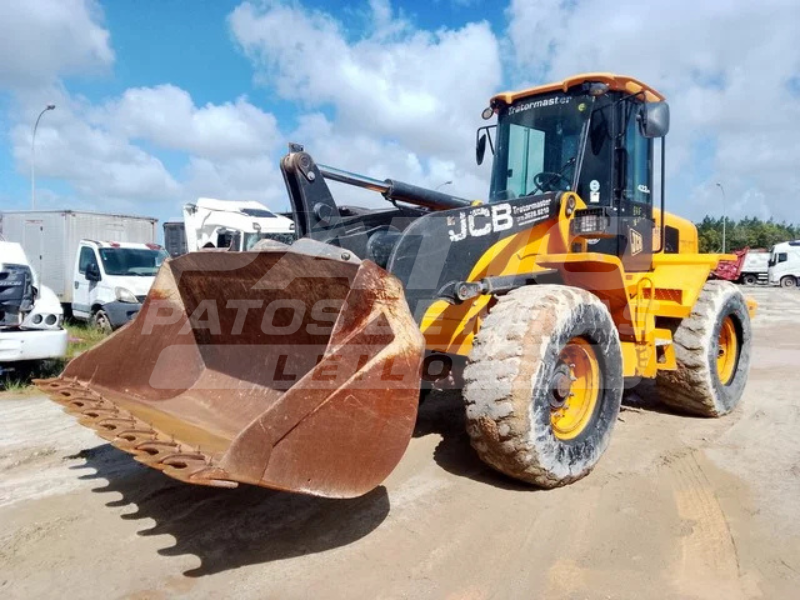 JCB RETROESCAVADEIRA 3C 4X4 TURBO 2021