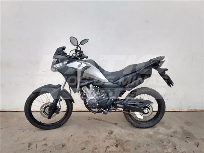 HONDA XRE 300 SAHARA 2024