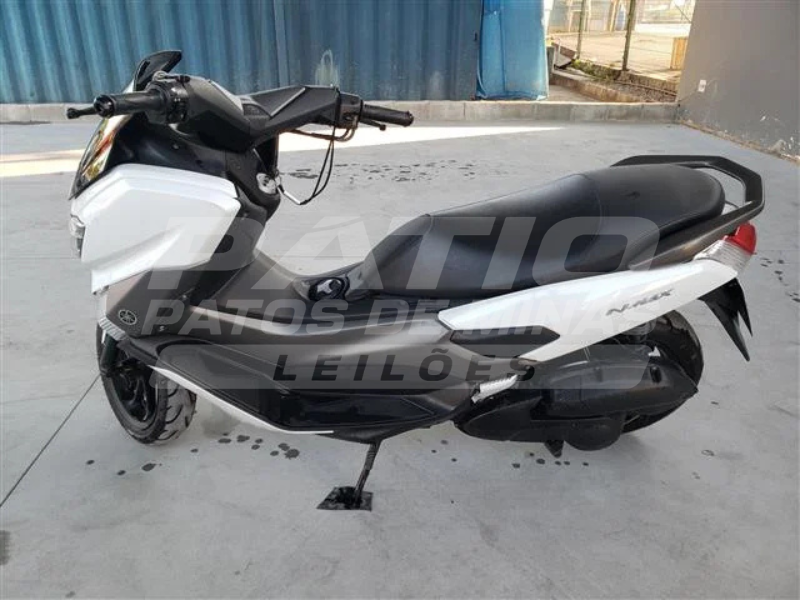 YAMAHA NMAX 2018 BRANCA