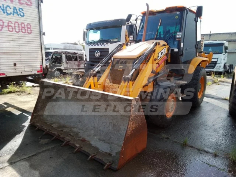 JCB RETROESCAVADEIRA E PA CARREGADEIRA FRONT 3C 2022