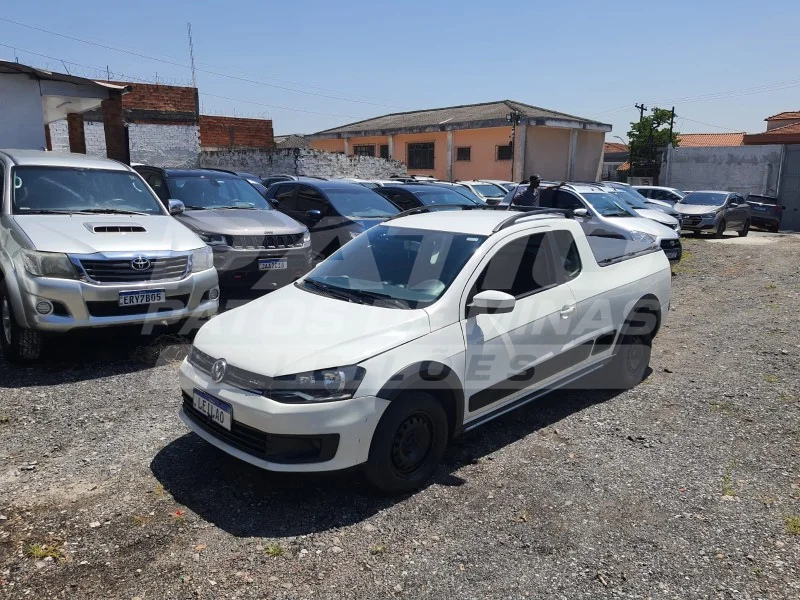 VW SAVEIRO; 2013/2014; BRANCA; ALCO.GASOL