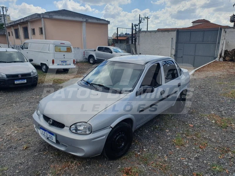 GM CORSA CLASSIC; 2003/2003; PRATA; GASOLINA